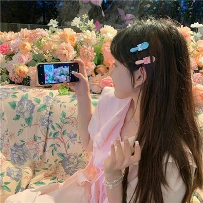 梦魇疯人院封面